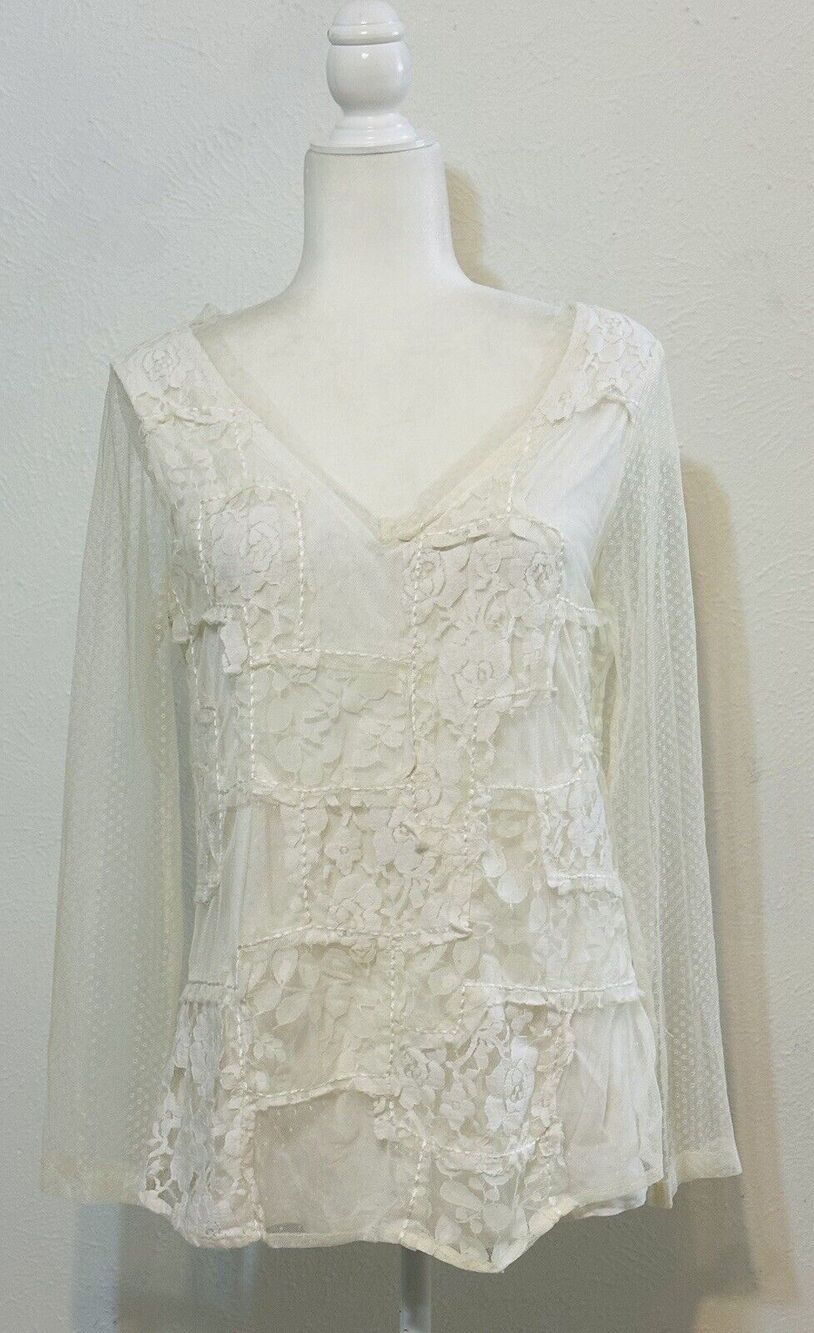 Sundance Women Size M White Floral V-neck Blouse Polka Dot Embroidered Business